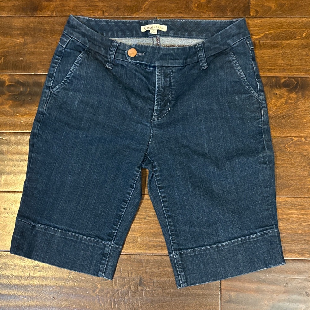 CAbi Women's Dark Indigo Denim Bermuda shorts size 6